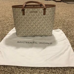 MK purse